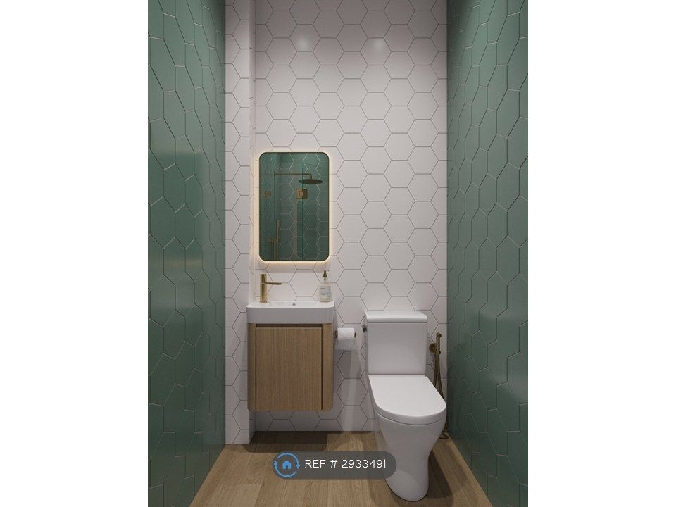 Property photo 3 of 7 Ensuite