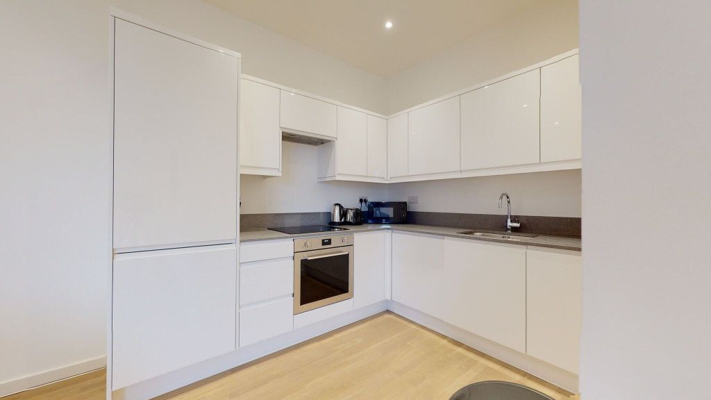 Property photo 2 of 17 Kitchen