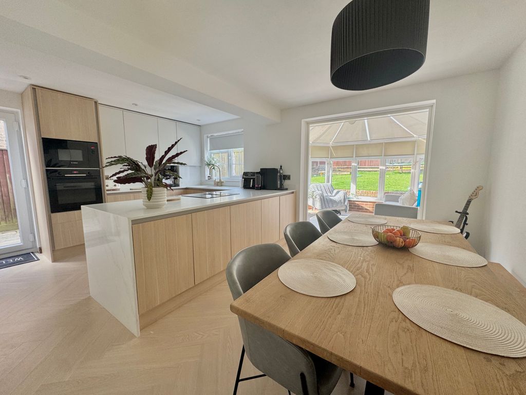 Property photo 2 of 12 Img_1118 2