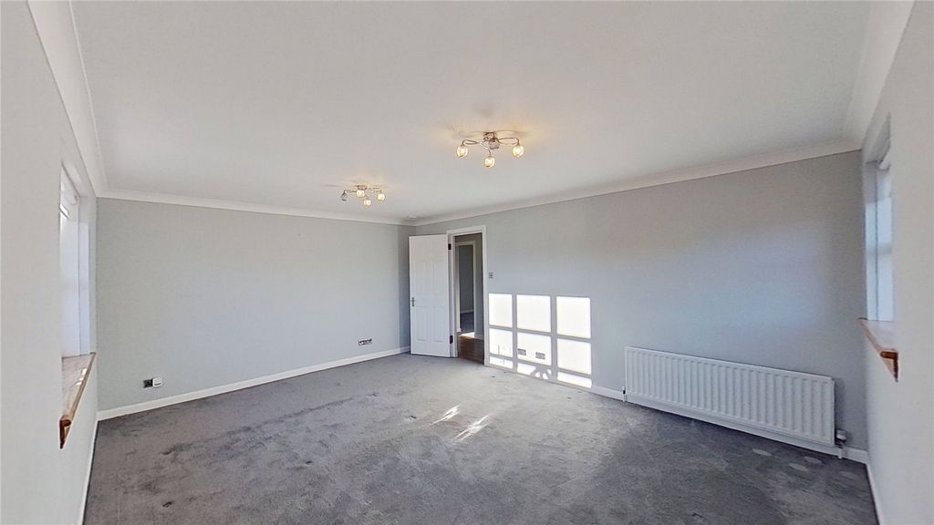 Property photo 3 of 16 Photo 3