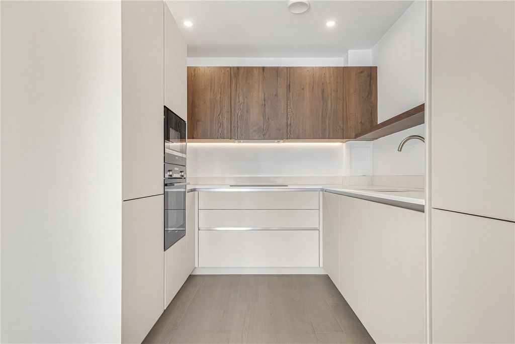 Property photo 2 of 11 Picture No. 25