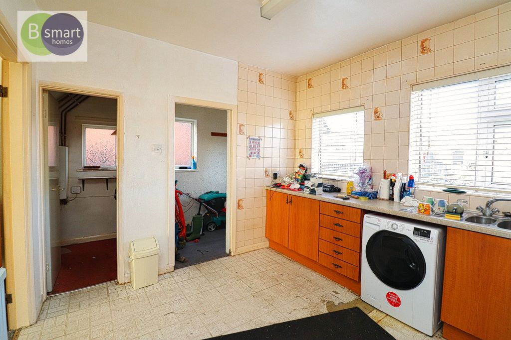 Property photo 3 of 12 Img_1474