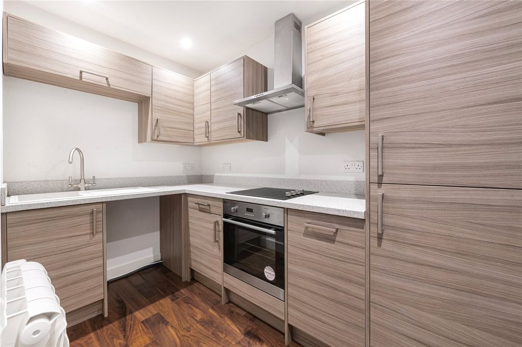 Property photo 3 of 9 Picture No. 06