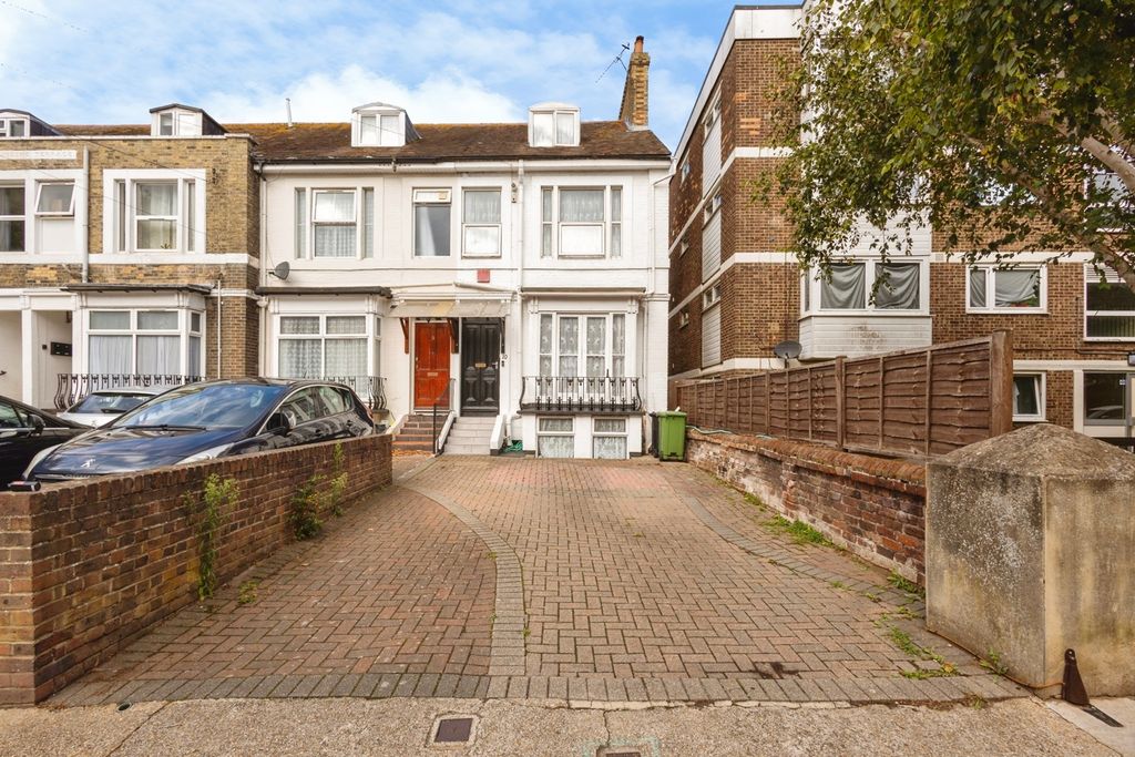 Property photo 1 of 22 Pbox-Img.Jpg