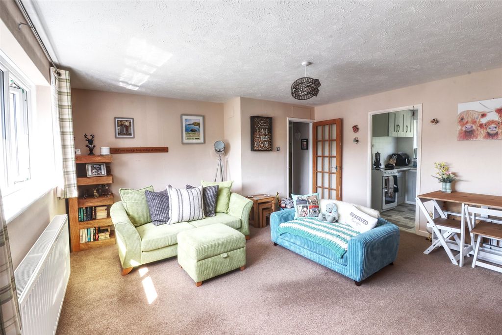 Property photo 2 of 16 Picture No. 19