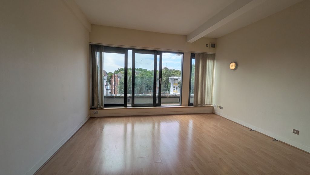 Property photo 1 of 5