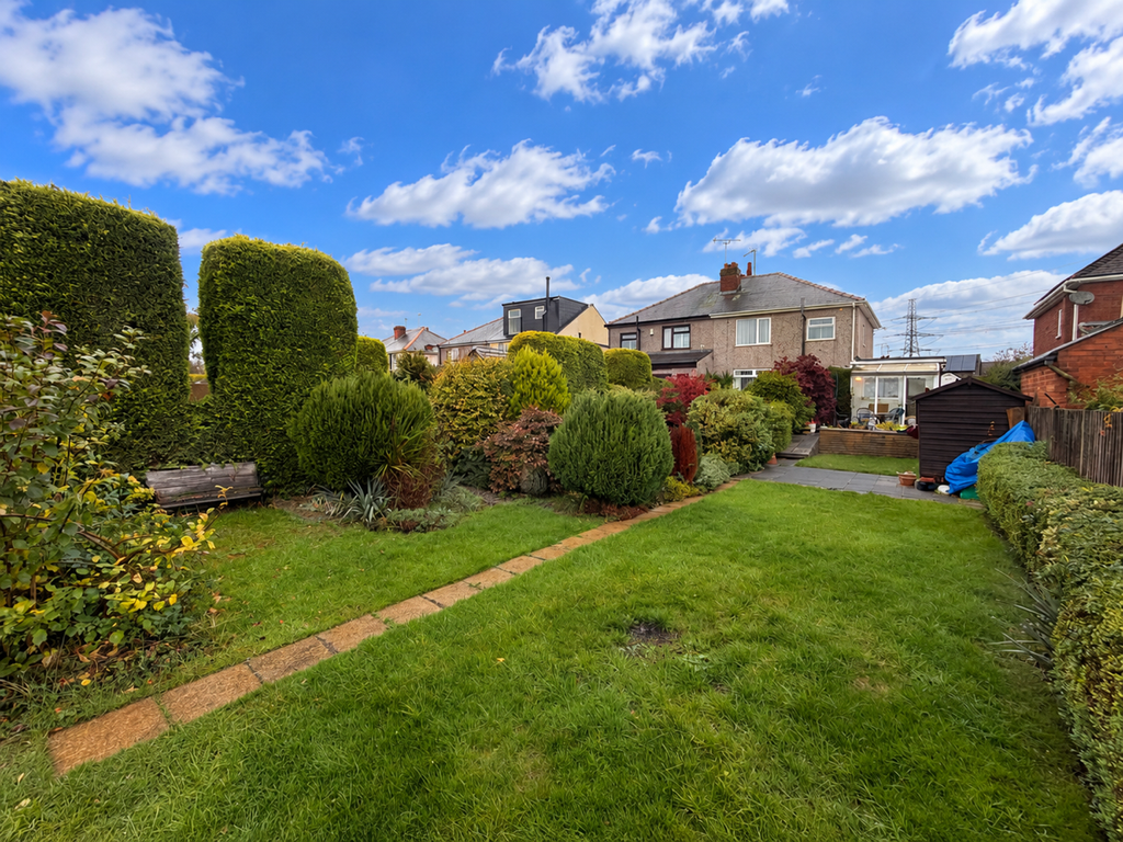 Property photo 2 of 14 5E45942D-4D2D-44Ad-87Fb-A555269A1756