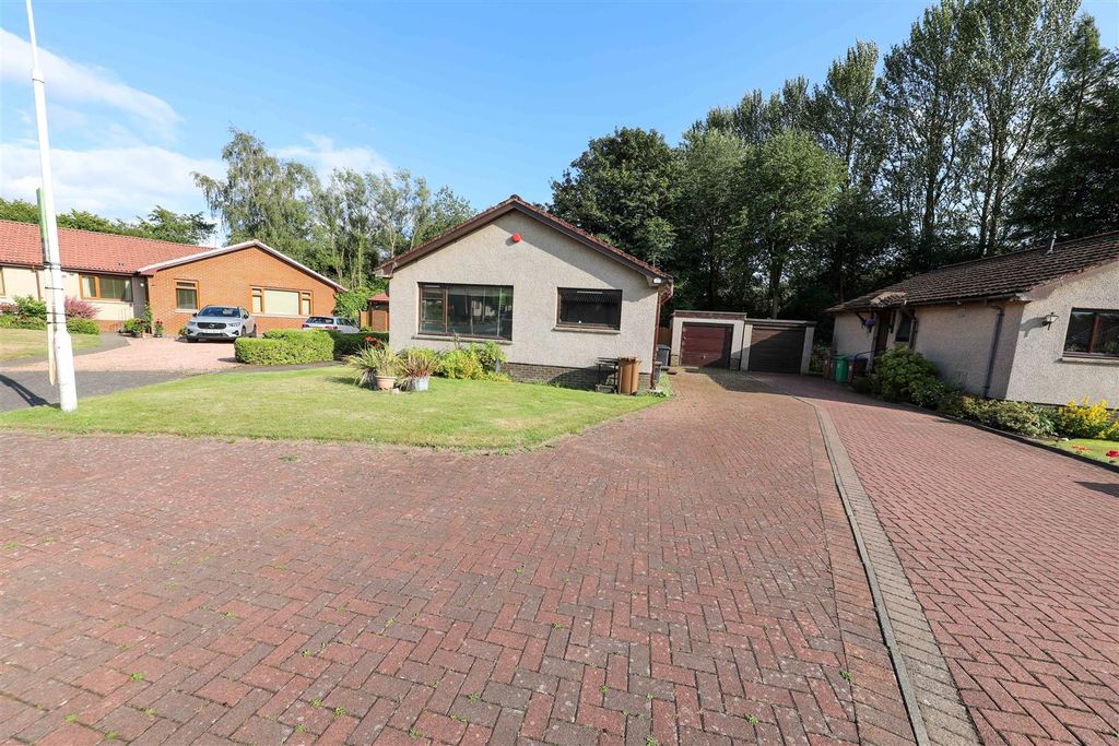 Property photo 2 of 19 B