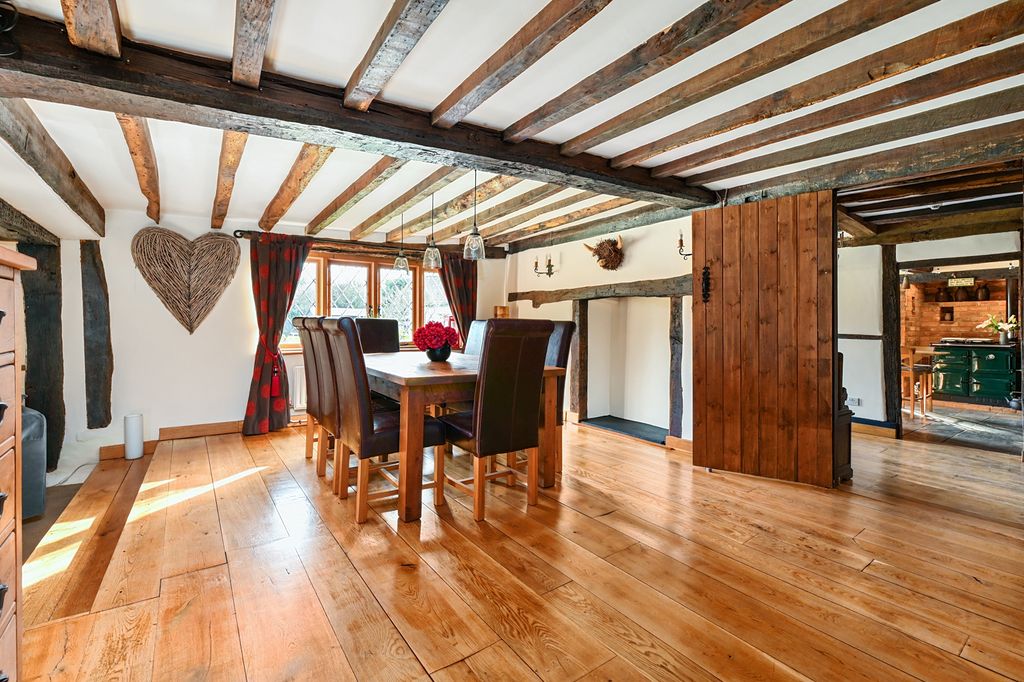 Property photo 3 of 18