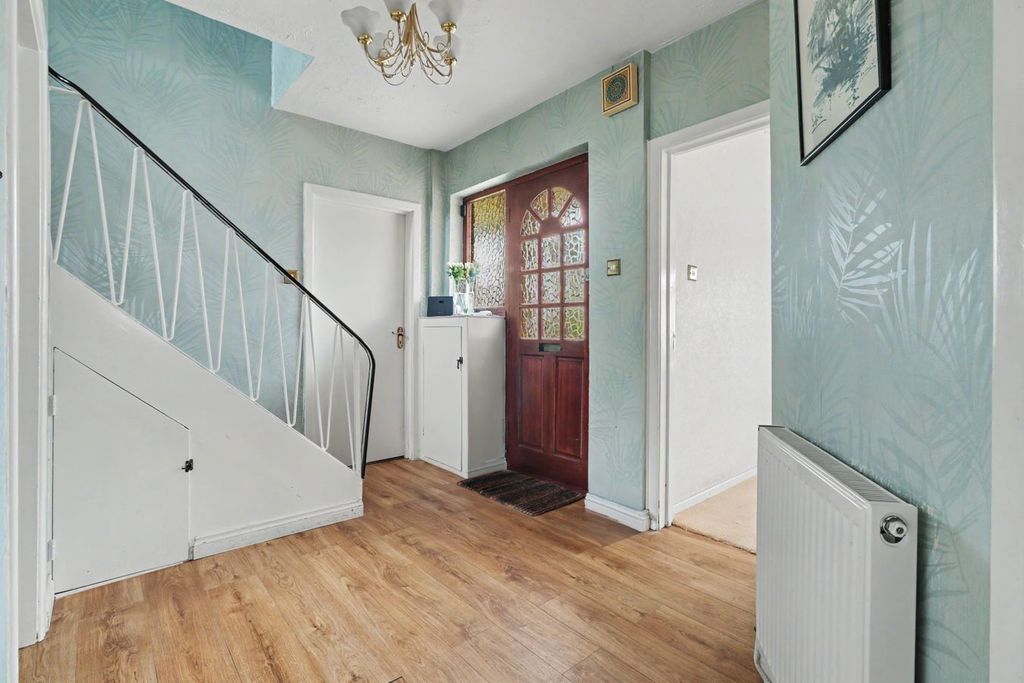 Property photo 3 of 23