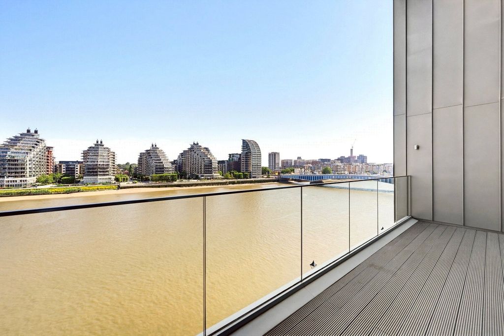Property photo 3 of 14 Riverwalk Apartments