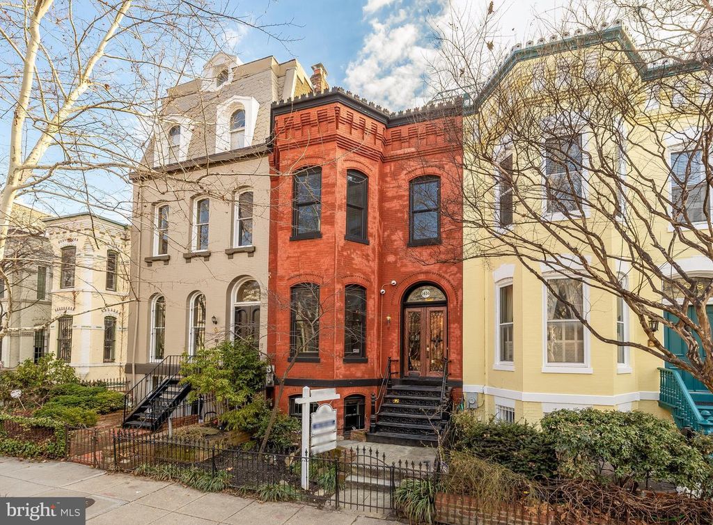 Property photo 1 of 24