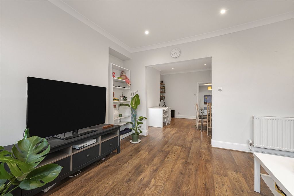 Property photo 3 of 12 Picture No. 12