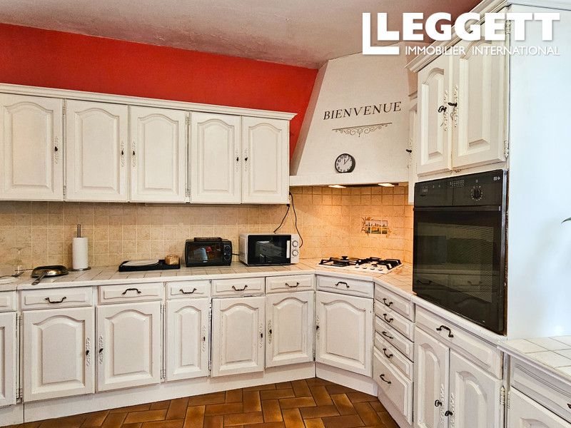 Property photo 3 of 10