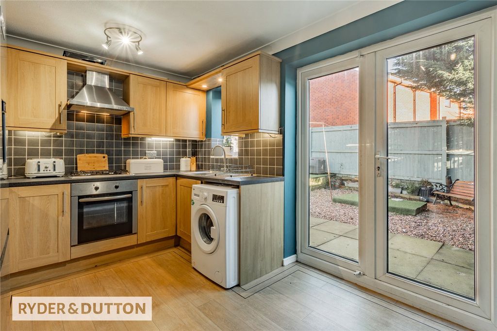 Property photo 3 of 17 Kitchen/Diner