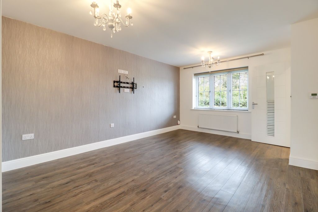 Property photo 3 of 28 Living-Room-II