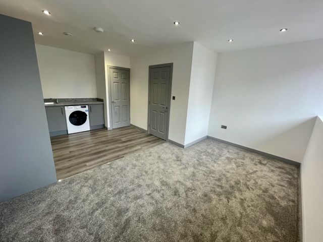 Property photo 2 of 8 Image