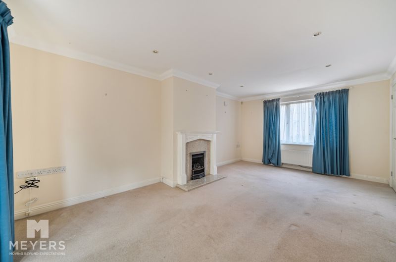 Property photo 3 of 13 Photo 7