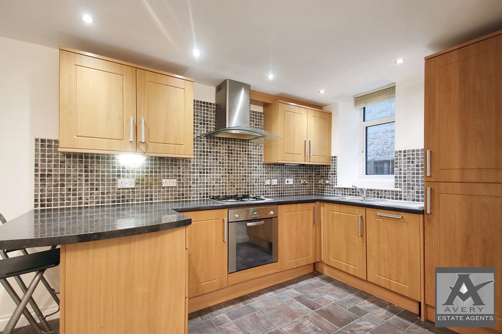 Property photo 2 of 7 Gallery