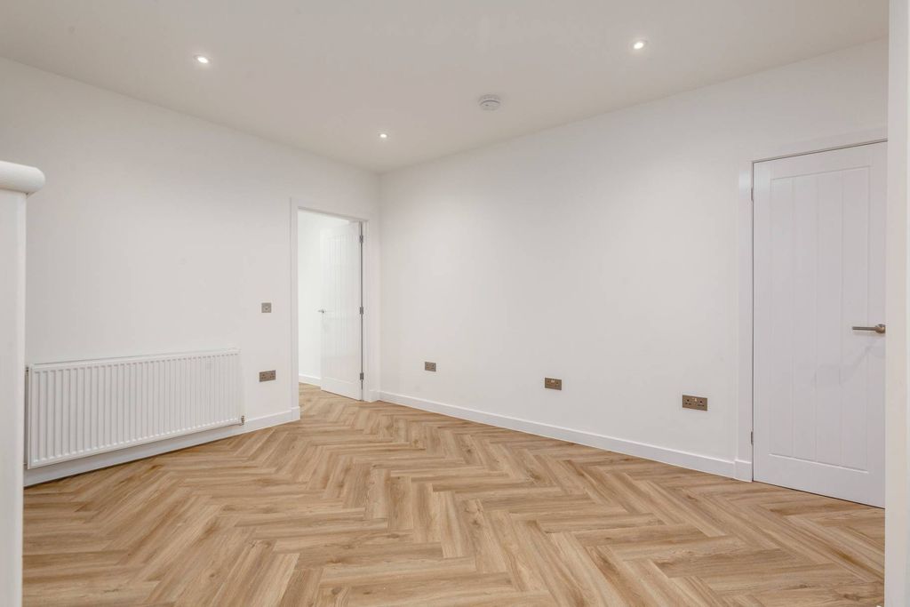 Property photo 3 of 23 Property Image 3