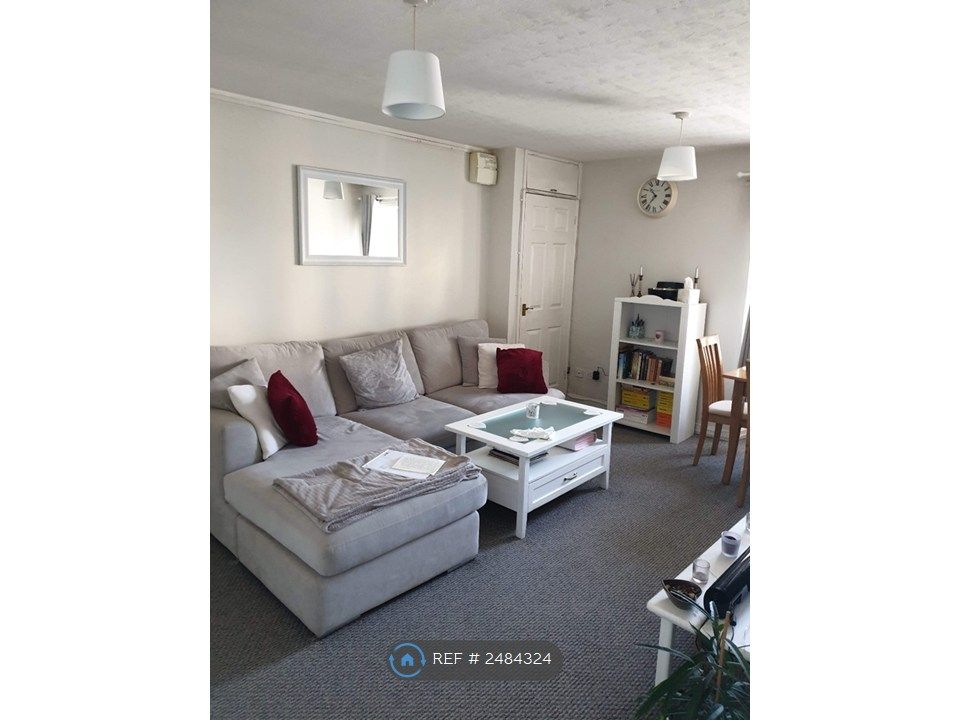 Property photo 1 of 8 Lounge/Diner