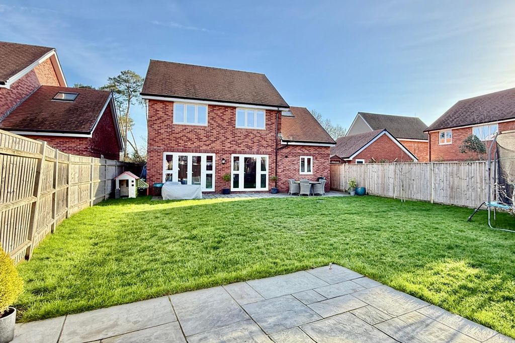 Property photo 3 of 34 Gallery