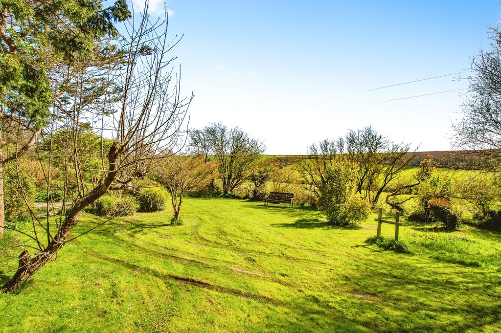 Property photo 3 of 17 Photography