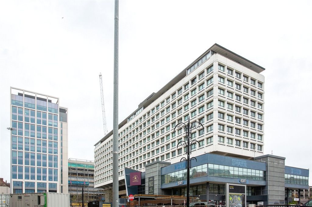 Property photo 2 of 12 Picture 2