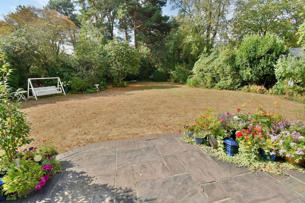 Property photo 2 of 29