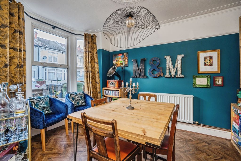 Property photo 3 of 20 Pbox-Img.Jpg