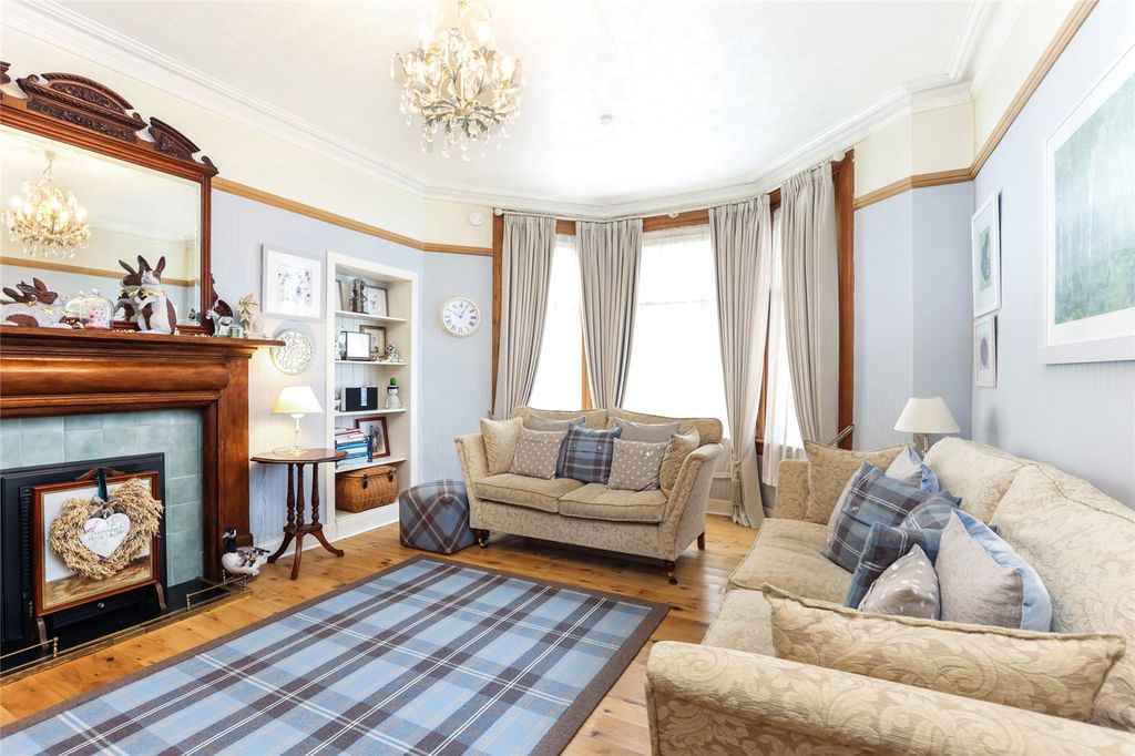 Property photo 3 of 22 Picture No. 04