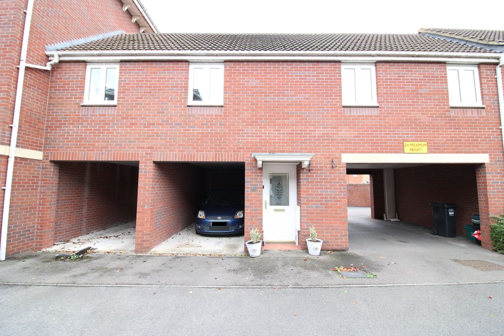 Property photo 1 of 7 External