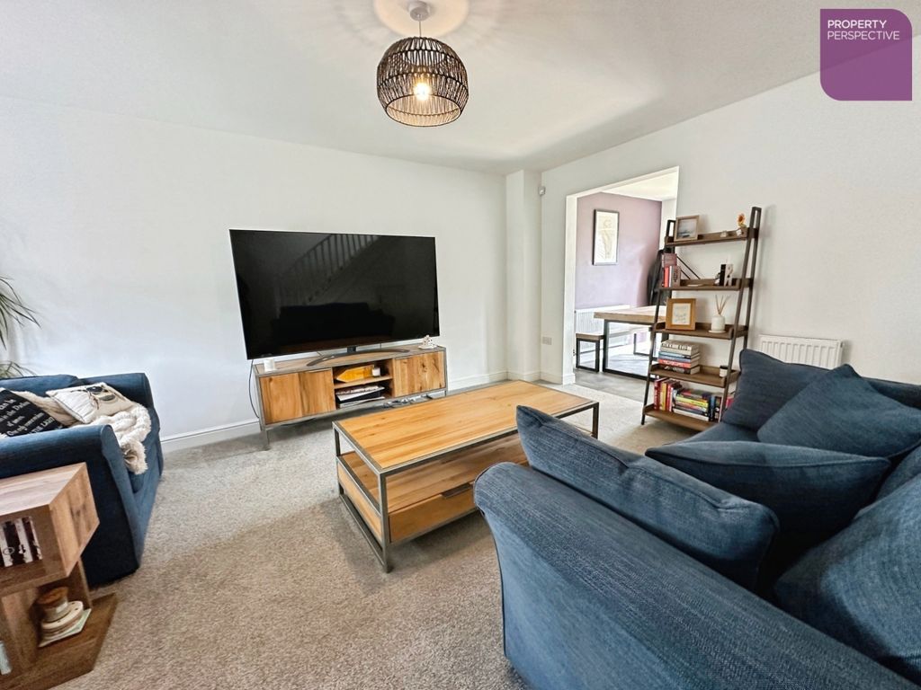 Property photo 2 of 12 Pbox-Img.Jpg