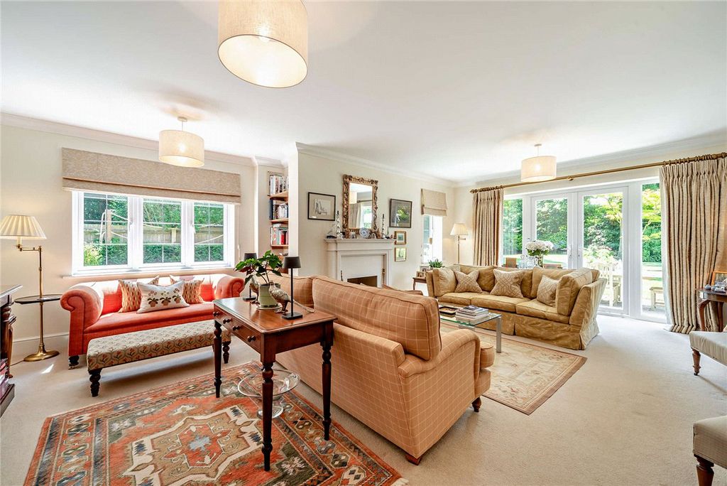 Property photo 2 of 35 Picture No. 95