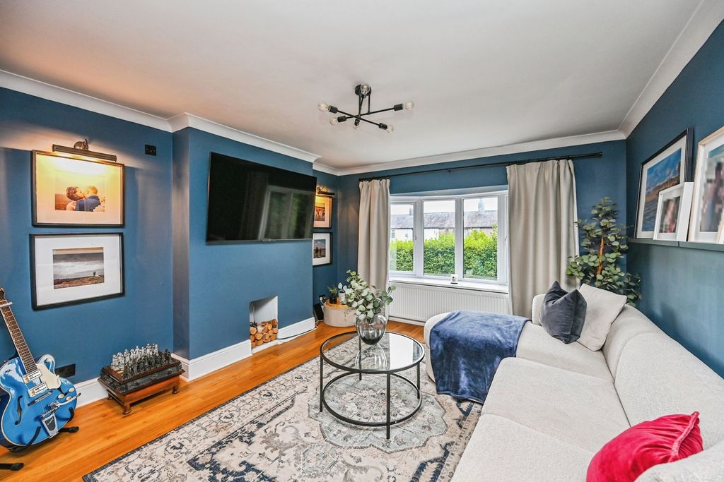 Property photo 3 of 20 Pbox-Img.Jpg