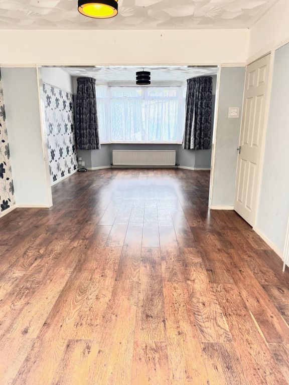 Property photo 2 of 15 Gallery