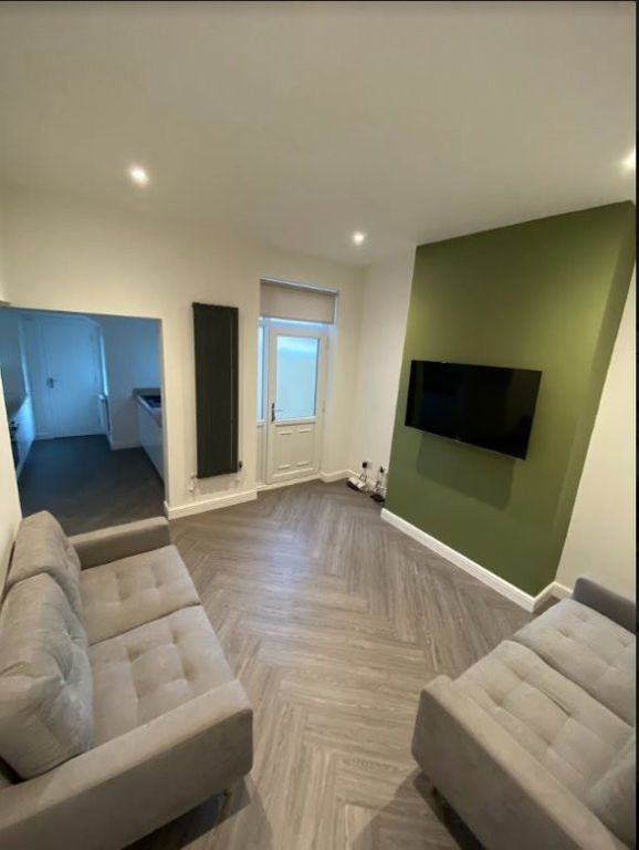 Property photo 2 of 15 7949304.Jpg