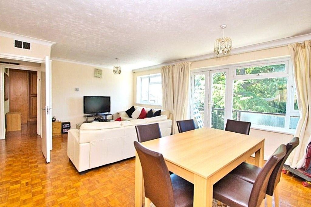 Property photo 2 of 8