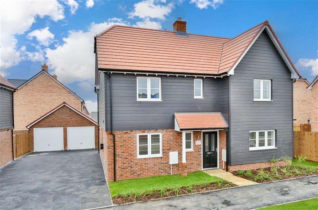 Property photo 1 of 8 Front