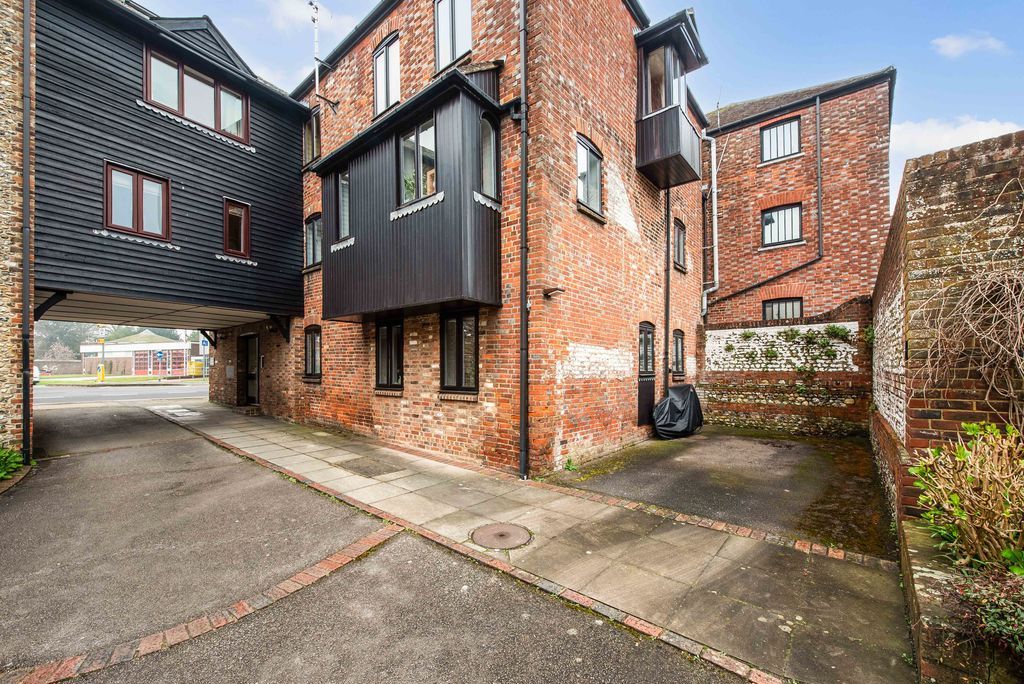 Property photo 3 of 22 Photo 19