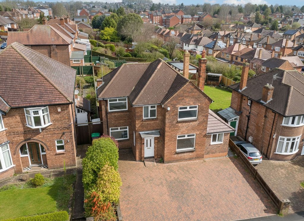 Property photo 1 of 18 Front