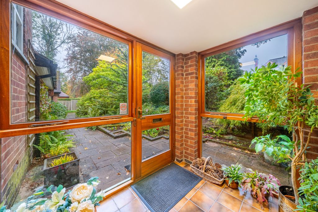 Property photo 2 of 36