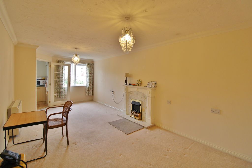 Property photo 3 of 14