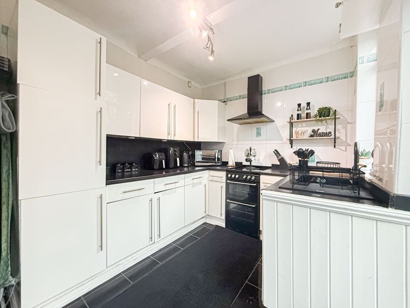 Property photo 2 of 15 Photo 7