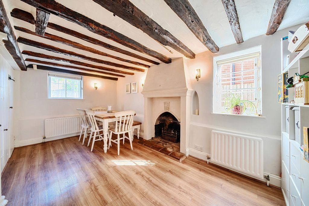 Property photo 3 of 24 1341934-12-68Beba...