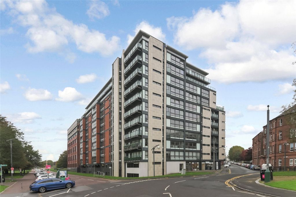 Property photo 1 of 22 Picture No. 02