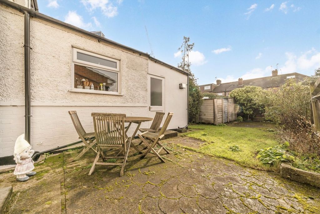 Property photo 3 of 8