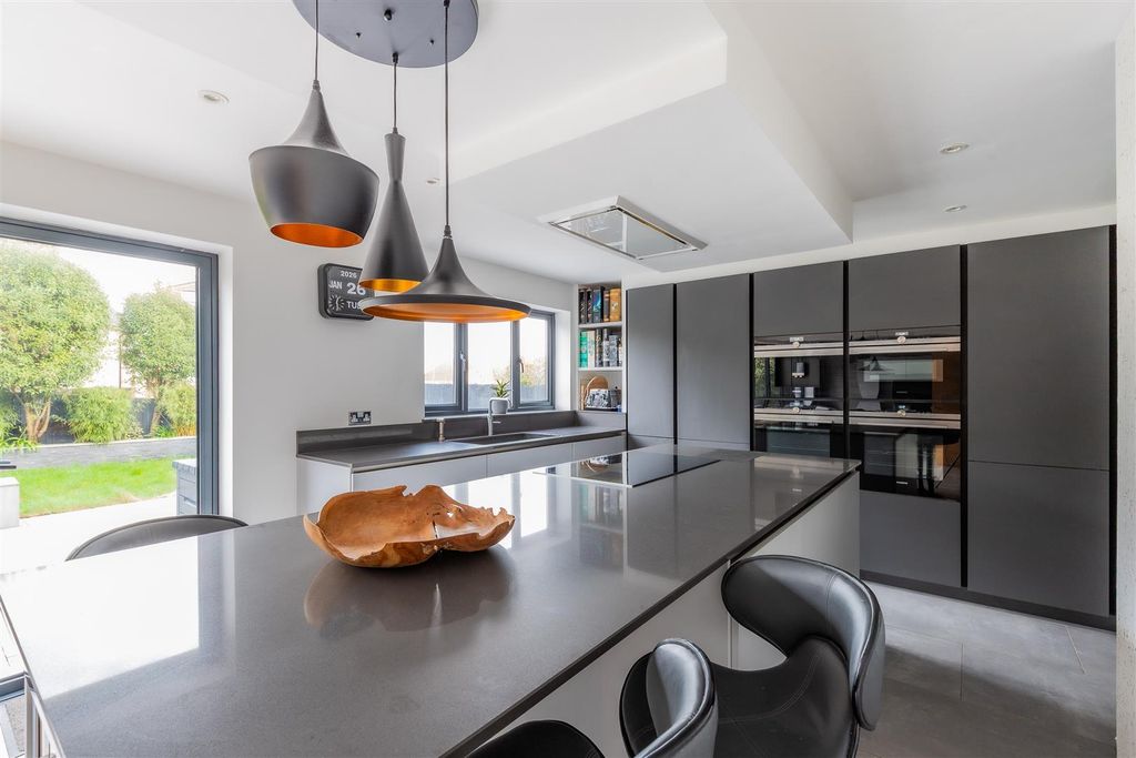 Property photo 2 of 28 29-12.Jpg