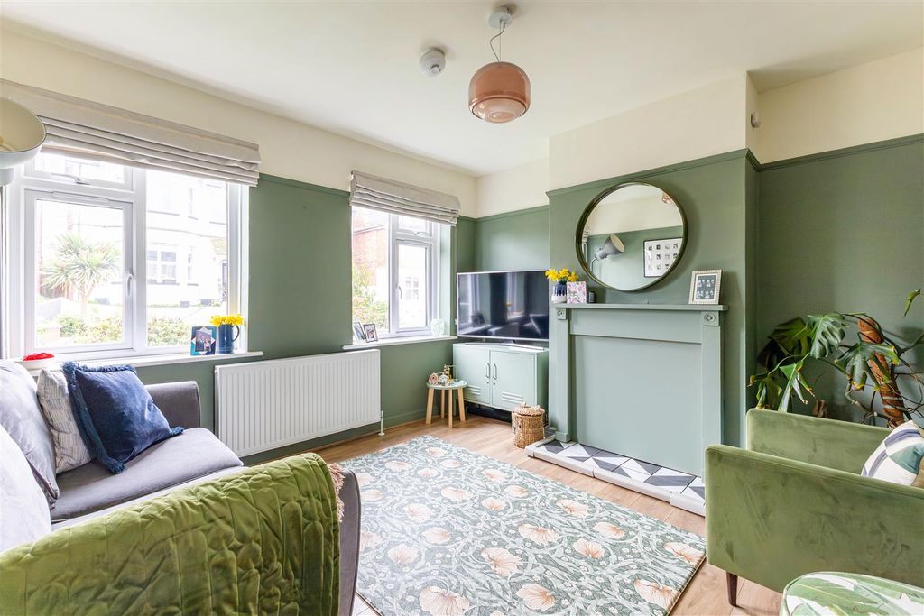 Property photo 2 of 22 Img_2106.Jpg