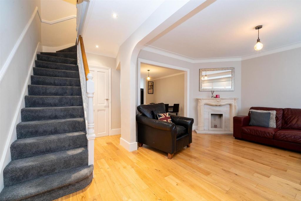 Property photo 2 of 19 Reception Room